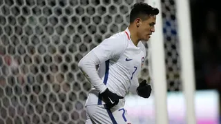 Alexis Sánchez dejó el país para integrarse a la Roja de Reinaldo Rueda en México