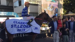 El Barrero sorprendió al ganar el clásico St. Leger 2019 en el Hipódromo Chile