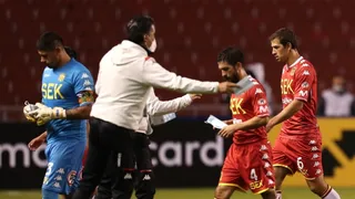 Leonardo Véliz: En Unión Española el desastre ha sido grande tras el cambio de entrenador