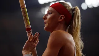 La rusa Anzhelika Sidorova ganó como atleta neutral el oro en el salto con garrocha en Doha