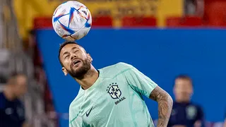 Neymar entrenó con el grupo y Alex Sandro quedó al margen del duelo con Corea del Sur