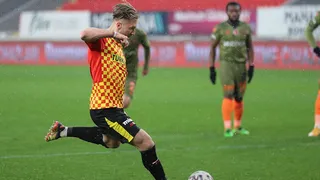 Junior Fernandes fue titular en derrota de Basaksehir ante Goztepe en la liga turca