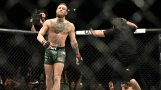 Conor McGregor tuvo un arrollador regreso a la UFC y tumbó a Donald Cerrone en 40 segundos
