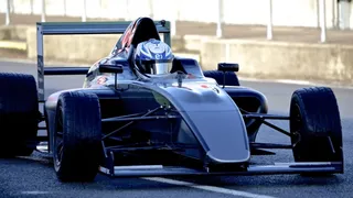 Nicolás Pino entrenó en la pista de Silvertone antes de su debut en la Fórmula 4 británica
