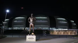 La AFA homenajeó a Diego Maradona con una estatua en el estadio de Santiago del Estero