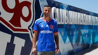 Universidad de Chile oficializó como fichaje al argentino Luciano Pons