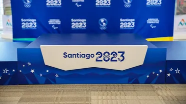Ministro Pizarro encabezó lanzamiento del podio de Santiago 2023