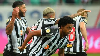 Keno y Hulk lideraron la remontada de Atlético Mineiro ante Bahía para conquistar el título