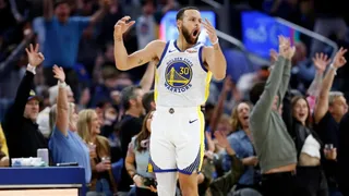 Stephen Curry brilló y Embiid se retiró resentido en victoria de Warriors ante 76ers en la NBA