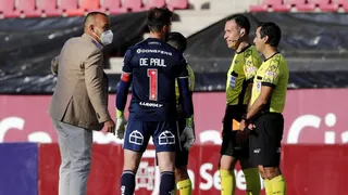 Comisión de Arbitros: Angelo Hermosilla tuvo un procedimiento erróneo