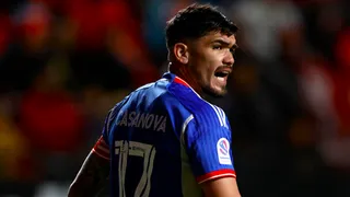 Universidad Católica descartó tajantemente interés por Luis Casanova