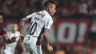 Eduardo Vargas volvió a ser titular en derrota de Atlético Mineiro en el Brasileirao