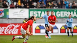 La Roja femenina se lució con un contundente triunfo en su primer amistoso ante Uruguay