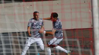 Jordhy Thompson marcó su primer gol en Colo Colo e inauguró rápido la cuenta ante Copiapó