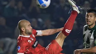 Cuenta oficial de la FIFA postuló al Puskas el golazo de Sebastián Sáez