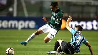 Everton y Alisson guiaron a Gremio ante Palmeiras para avanzar a semis en Copa Libertadores