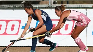 Selección chilena femenina tuvo amargo estreno en el Panamericano de Hockey césped