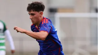 VIDEO | Valentín Montillo deslumbra en las inferiores de la U con un golazo de tiro libre