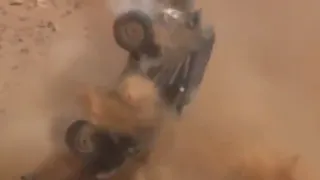 Piloto alemana sufrió un impresionante vuelco en la competencia de Extreme E y salió ilesa