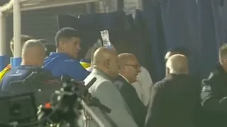 El gran gesto de Marcos Rojo con hinchas afectados con gases lacrimógenos en La Plata
