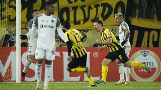 Eduardo Vargas sumó minutos en la derrota de Atlético Mineiro ante Peñarol