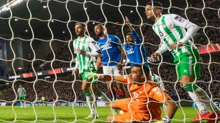 Arturo Vidal elogió la gran actuación de Claudio Bravo en Europa League: Más no puede hacer