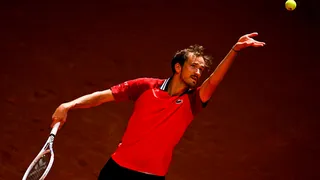 Daniil Medvedev debió retirarse por lesión de su partido en cuartos de final en Madrid