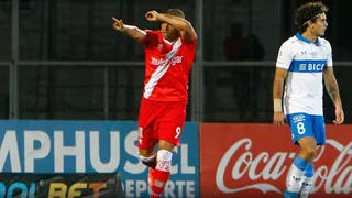 Leandro Benegas dio ilusión a Curicó ante U. Católica con un impecable frentazo