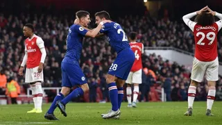 Chelsea se quedó con el derbi londinense al remontar a Arsenal