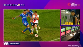 Revisado en el VAR: El pisotón de Zaldivia a Zavala en el penal para Curicó ante la U