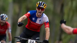“Es para mi país”: Martín Vidaurre se quedó con la Copa del Mundo en ciclismo cross country olímpico