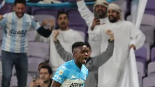 Gabriel Arias y Oscar Opazo celebraron con Racing el título de la Supercopa en los Emiratos Arabes