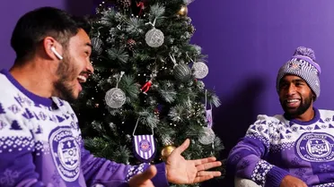 “Tararea cu…”: El simpático momento que vivió Gabriel Suazo con un compañero de Toulouse