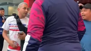 Jugador de Guadalajara empujo a un hincha que le pidió mayor compromiso