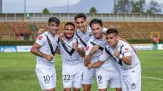 Santiago Morning se estrenó con un triunfo frente a Santa Cruz en el Campeonato del Ascenso