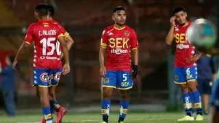 U. Española es el primer club chileno que anunció recortes salariales a su plantel y funcionarios