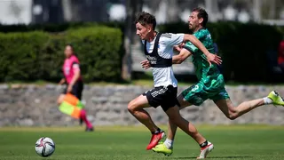 Colo Colo derrotó a Lautaro de Buin con doblete de Arriagada y Christian Santos en cancha