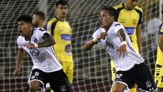 Colo Colo celebró su segunda victoria con certero frentazo de Javier Parraguez