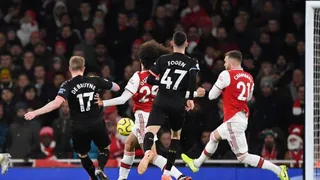 Kevin De Bruyne volvió a marcar para ampliar la ventaja del City sobre Arsenal