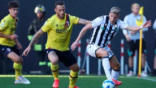 Gary Medel vio acción en empate de Bologna ante Udinese