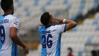 Carlos Muñoz marcó un golazo desde afuera del área y celebró ante U. de Chile