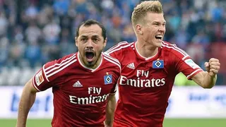 La Bundesliga incluyó golazo de Marcelo Díaz en los momentos más destacados de la década