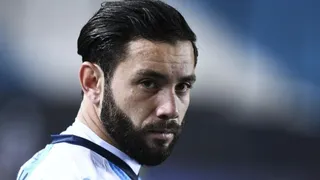 Medio partidario enloqueció con actuación de Eugenio Mena: El mejor lateral de América