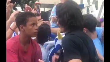 El loable gesto del uruguayo Edinson Cavani con un niño que lo abordó en Río de Janeiro