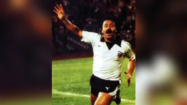 Hinchas de Colo Colo eligieron imagen que se usará para la estatua de Carlos Caszely