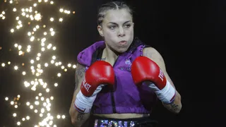 Daniela “Leona” Asenjo vuelve al ring en busca de un título mundial de boxeo