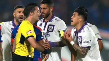 La verdad detrás de la roja a Carrasco: esto le dijo al árbitro el jugador de Concepción