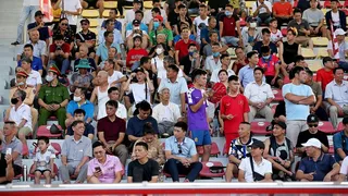 Vietnam es el primer país del mundo en retomar el fútbol con estadios llenos