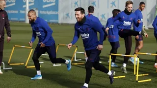 Arturo Vidal fue protagonista en las primeras prácticas de Quique Setién en Barcelona