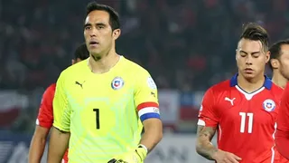 Claudio Bravo y Eduardo Vargas fueron liberados de la convocatoria para el duelo ante Paraguay